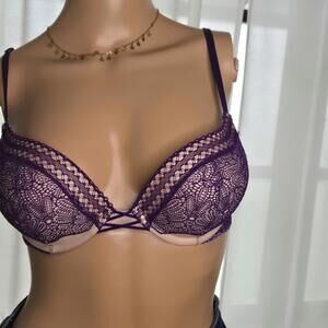 Victoria ’s Secret Purple Push Up Bra 32B